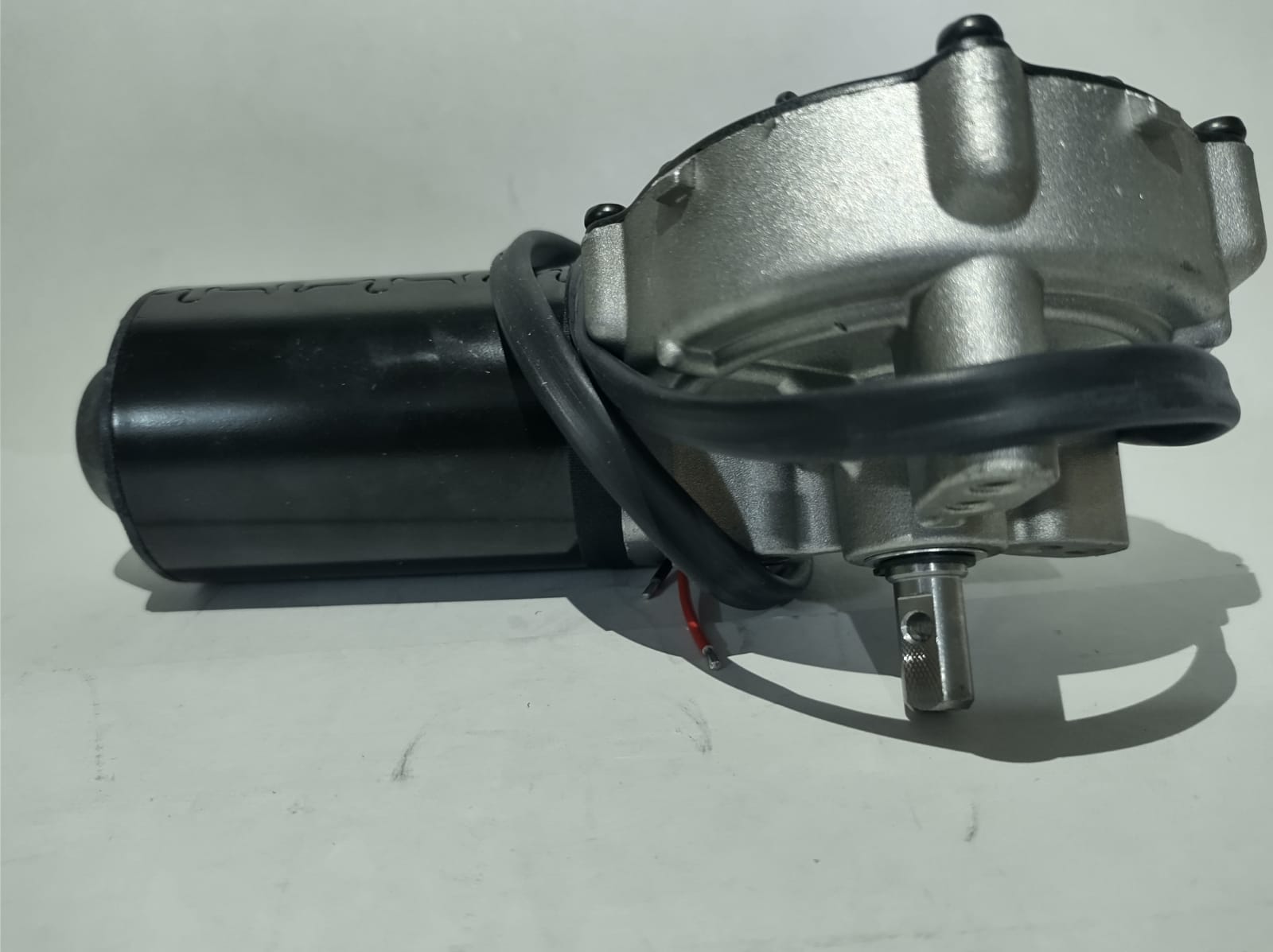 MOTOREDUTOR IMOBRAS 24V 45RPM C/FURO 100503924 — imagem 4